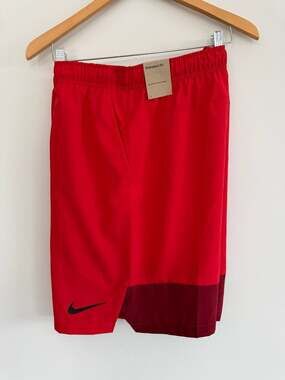 Nike Men's Dri-FIT Knit Hybrid 9-Inch Training Shorts University Red